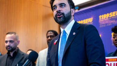 Mamdani Favorability Rising as Establishment Democrats in Post-Election Fog