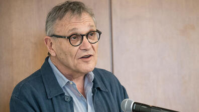 Physician Rony Brauman, former president of Médecins sans Frontières, visited SIPA to talk about his new book, “Humanitarian Wars? Lies and Brainwashing.” 