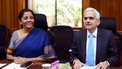 Finance Minister Nirmala Sitharaman with RBI Governor Shaktikanta Das