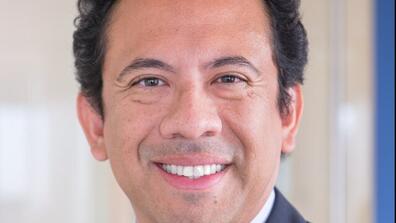 Robert Abad MIA '98