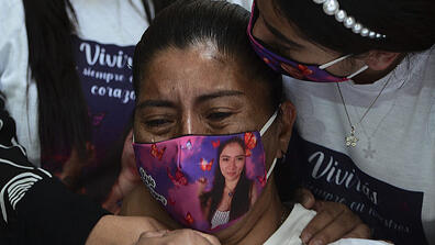  Norma Rodriguez, mother of Keyla Martinez, a nursing student who died in police custody early on Feb. 7, cries during a press conference at the headquarters of the Committee of Relatives of the Disappeared in Honduras