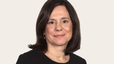 Lorie Logan MPA '99