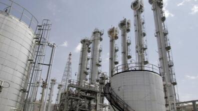 A general view of a heavy water plant at Arak, Iran, on August 26, 2006