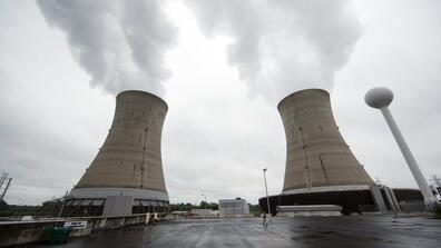 picture of nuclear energy plant 