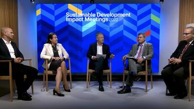 5 panelists at a WEF panel including jason bordoff