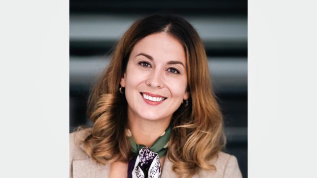 Katalin Cseh headshot