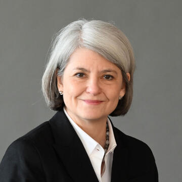 Susan Storms Headshot