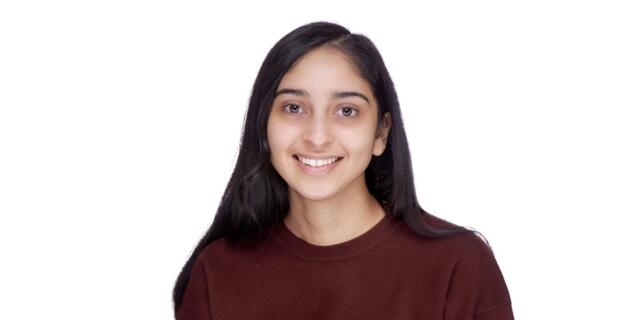 Peer Adviser Spotlight: Hamna Khan MIA ’24 | Columbia SIPA