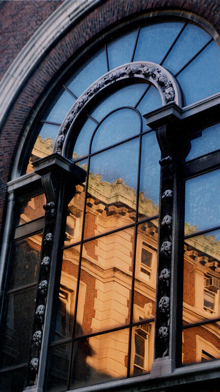 OPA_20051115_St-Pauls-Chapel_Reflection_Eileen-Barroso